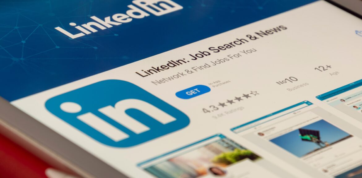 Come ottimizzare il tuo profilo LinkedIn con ChatGPT